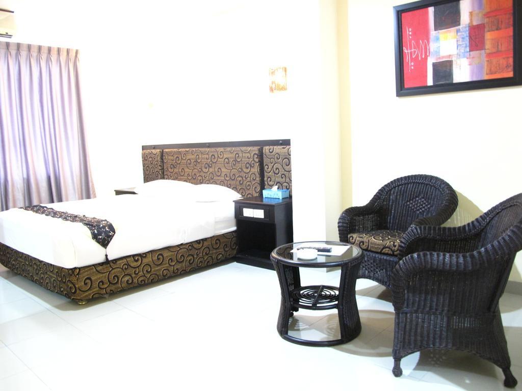 Gaja Hotel Pekanbaru Eksteriør billede