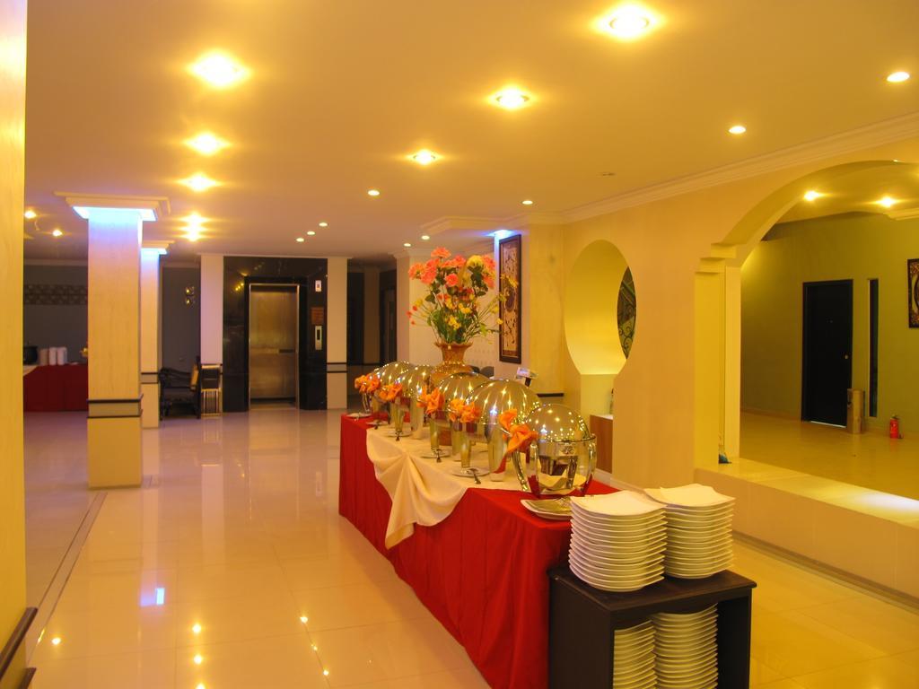 Gaja Hotel Pekanbaru Eksteriør billede
